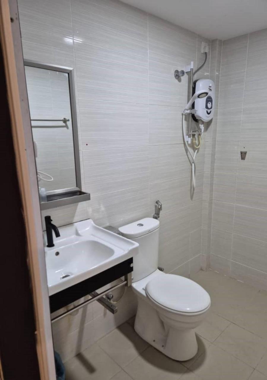 Angsoka Hotel Teluk Intan Extérieur photo