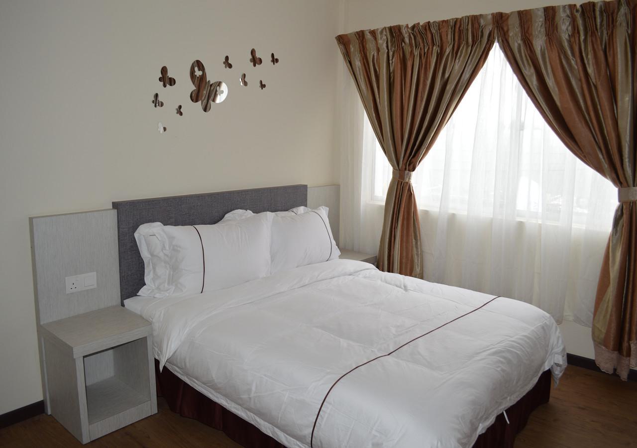 Angsoka Hotel Teluk Intan Extérieur photo