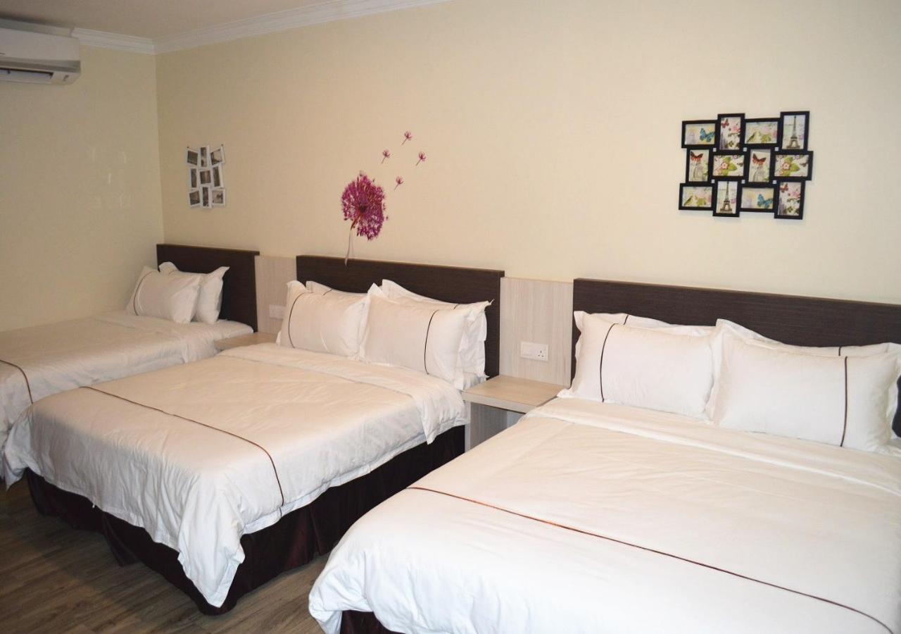 Angsoka Hotel Teluk Intan Extérieur photo